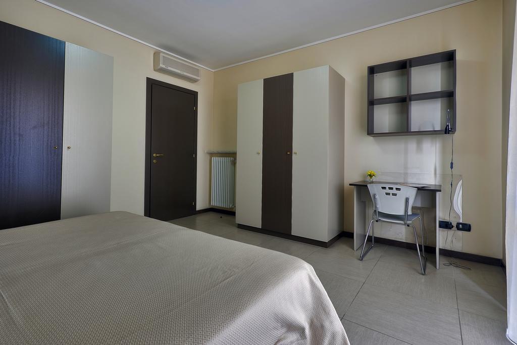 Residence La Sfera Pavia Room photo